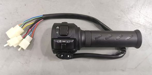 Combination switch right, for XO2 Zippy